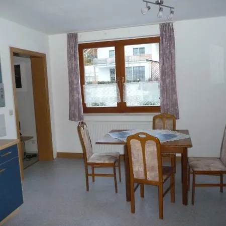 Poehlmann Апартаменты Бад-Лобенштайн